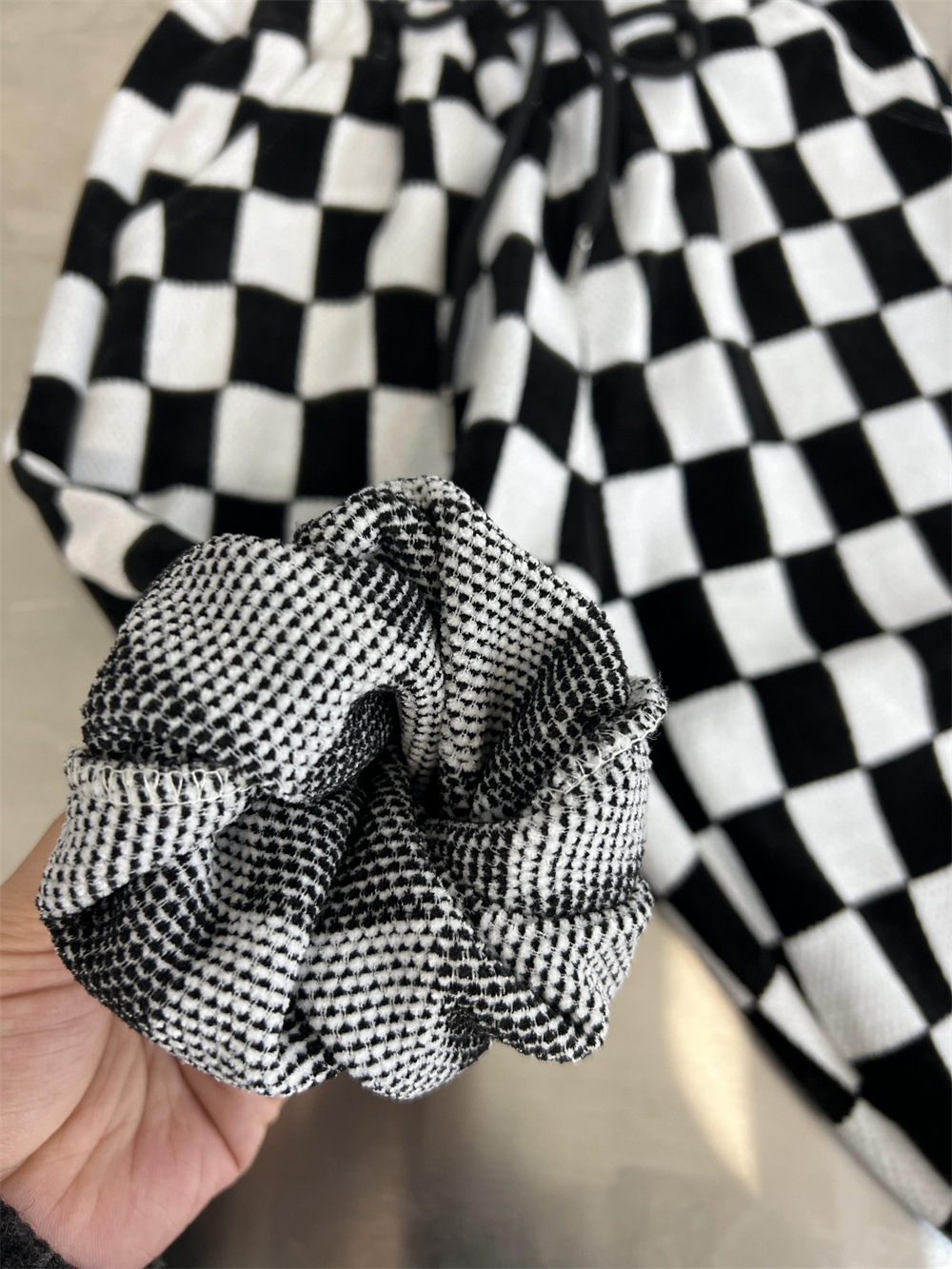 Çocuklar için kışlık kalınlaştırılmış, peluş satranç tahtası dama tahtası kapalı ayaklı özel teklif. İade edilebilir, iade edilemez_voghion.com