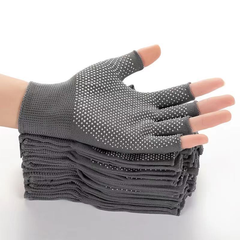 회색 디스펜싱 누출 5개 손가락