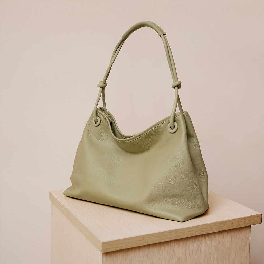 Niche Design Minimalist Shoulder Tote Bag Large Capacity Women's Underarm Bag Premium Genuine Leather Commuter Handbag - Thumbnail 3