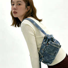 现货批发复古改旧牛仔裤包裤腰纽扣做旧水洗通勤斜挎包手提托特包