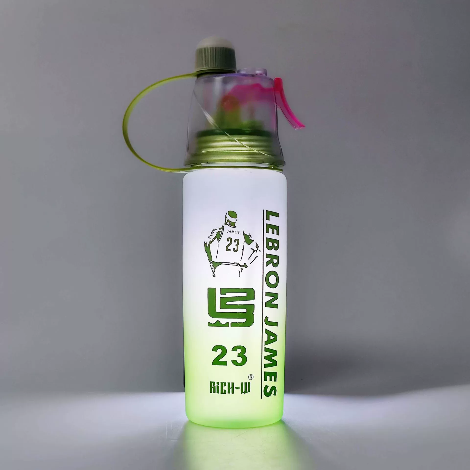 Spray, 2024 years, gradient