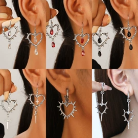 耳环;戒指;项链