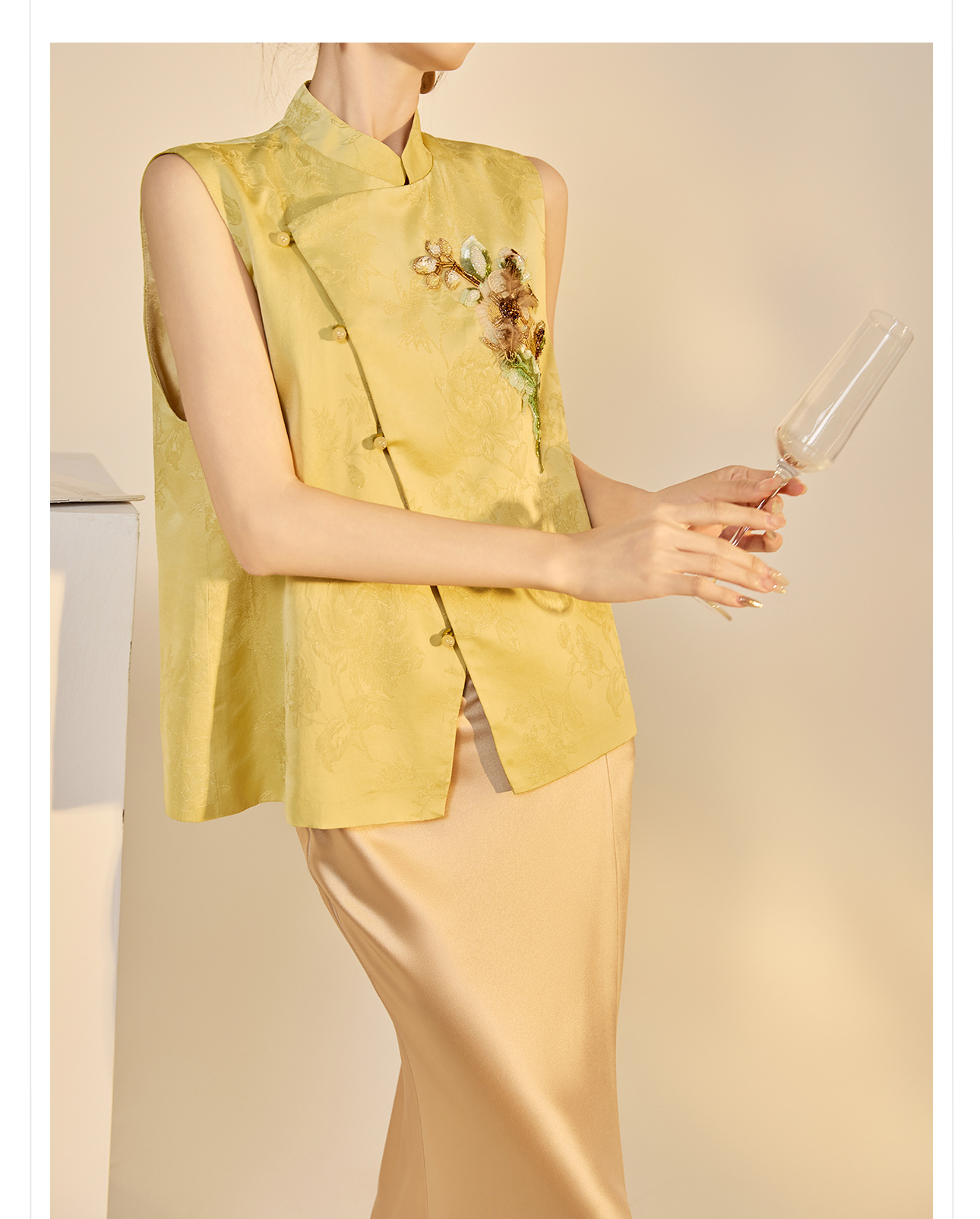Áo vest cổ đứng thêu hoa văn kiểu Trung Quốc mới, bộ áo vest và chân váy đính hạt sang trọng phong cách dân tộc mới N6032 — gừng vàng chi tiết 10
