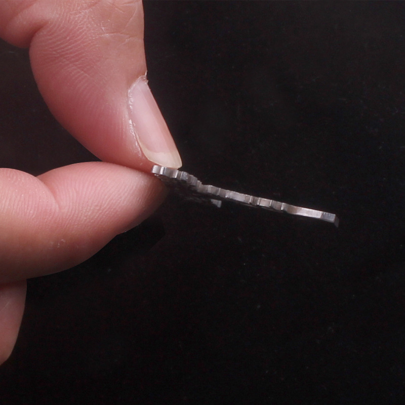 Baroque Cross Ear Hook 4