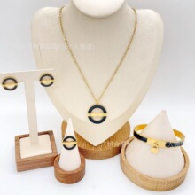 �W���羳����ӵ��ͺڰ�����������C���ֽ�ָ���h4�����b