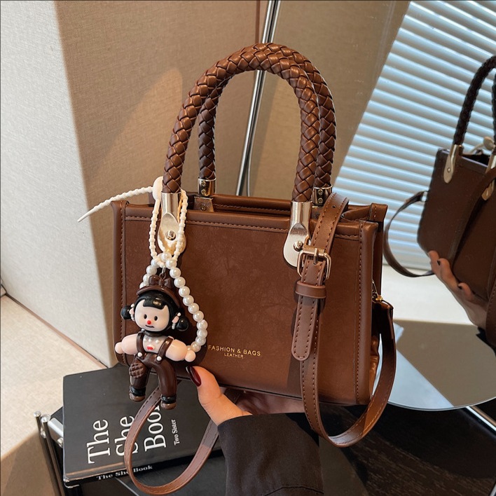 2025 nuevo invierno explosivo bolso de mano pequeño bolso de moda de moda de alta calidad bolso de hombro bolso de viaje