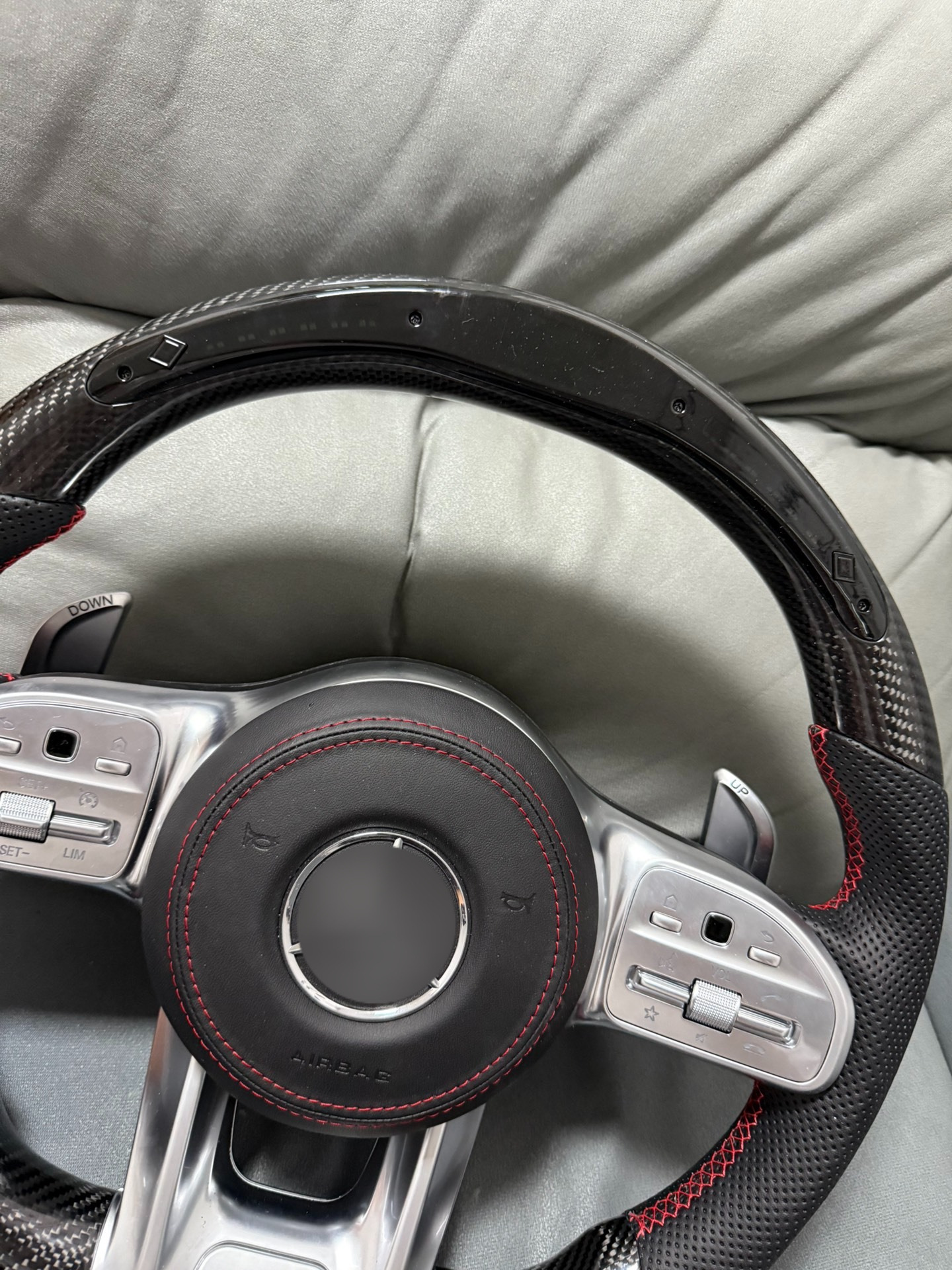 Suitable for Mercedes-Benz AMG carbon fiber LED steering wheel ACEGS series GLCGLEGLS old model modified to new model Dragonfly
