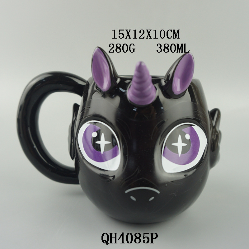 Taza de agua de unicornio púrpura