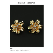 ���w�S�����荼~�ەr�����b�ֻ������׿���Ƥ�ݴ���Ů�·��b�