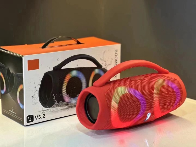 クロスボーダーの人気BOX3-MINIの無線bluetoothスピーカーの大戦神RGBは屋外の携帯用サブウーファの音響を持ちます。|undefined