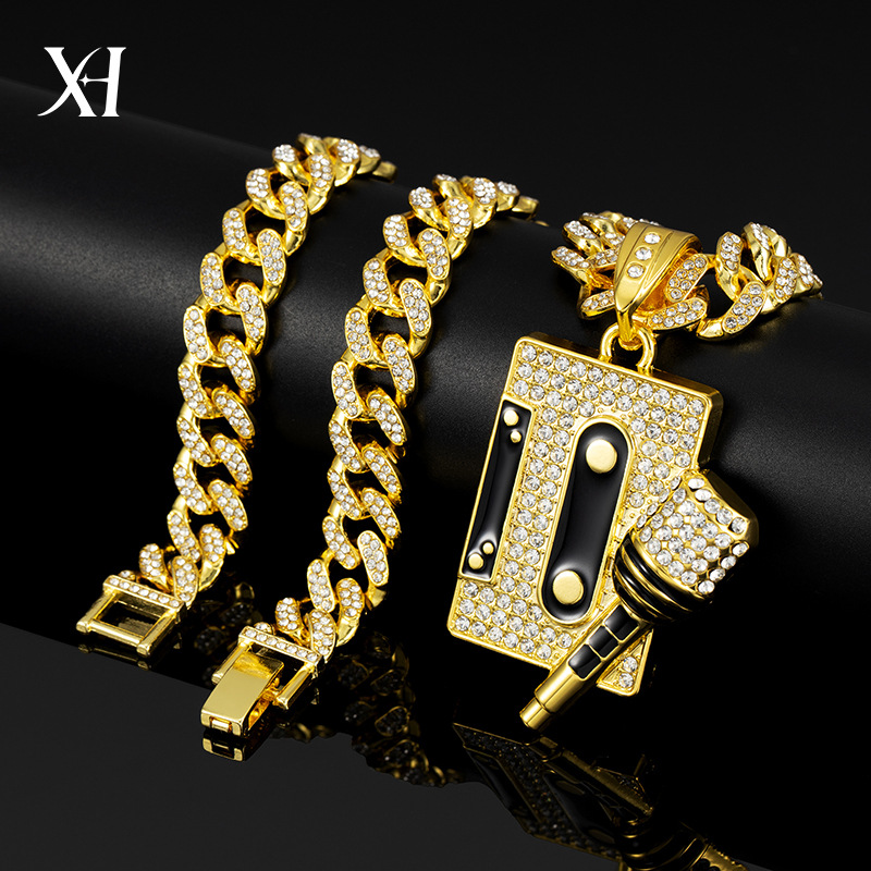 Cuban Chain Microphone Pendant Necklace With Diamonds For Men_voghion.com