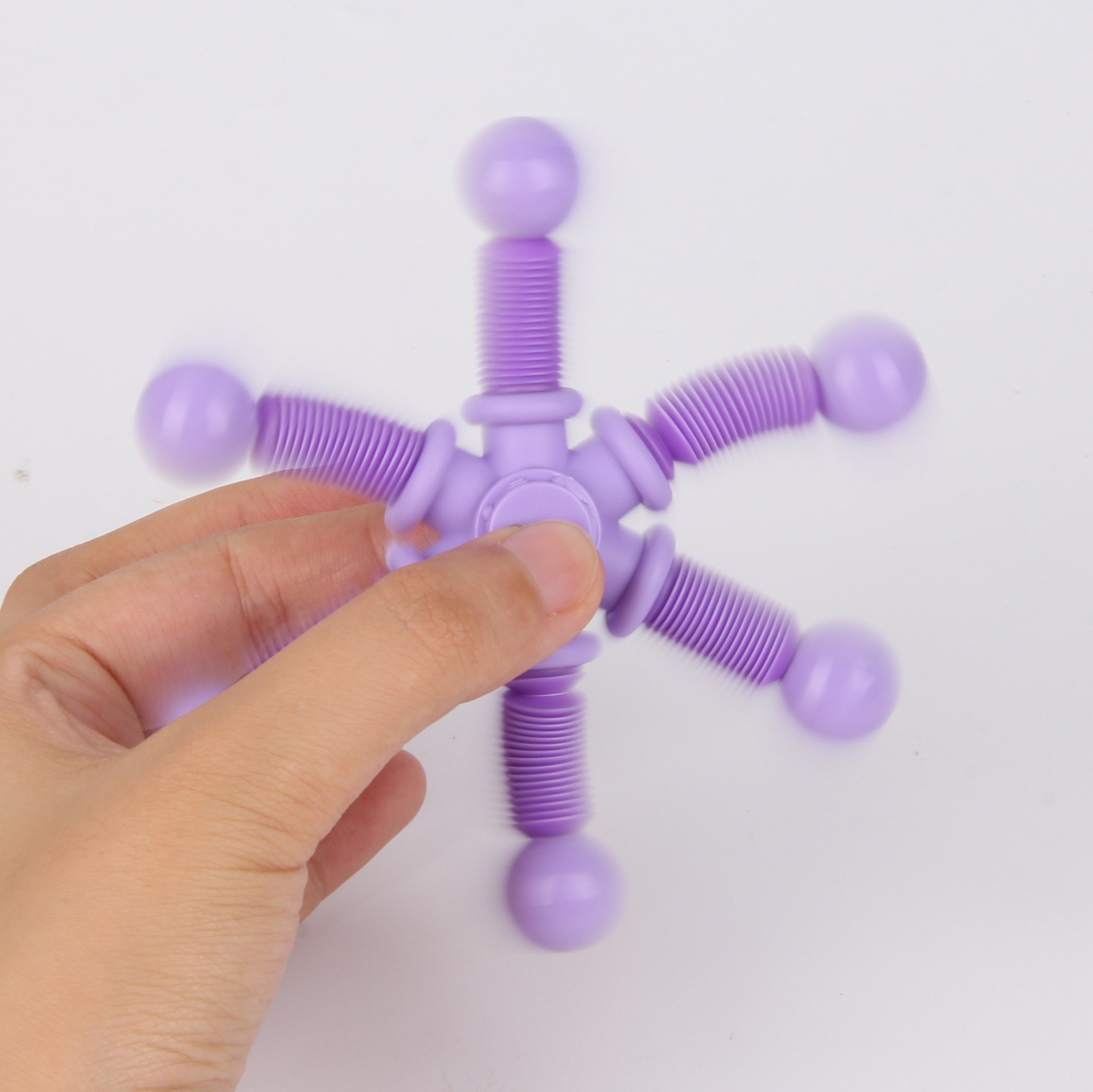 Vent red tubo dedo giroscopio juguete al por mayor Nueva deformación descompresión luminosa giroscopio cadena rotación descompresión