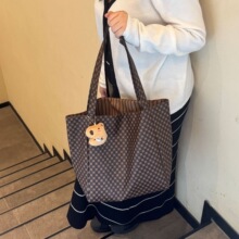 大容量棋盘格托特包女学生上课通勤包复古耐脏单肩包百搭手提A35