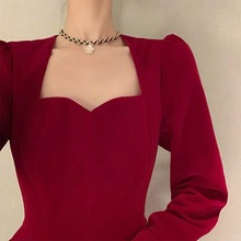 正红色年会礼服2025年秋冬新款新娘敬酒服金丝绒连衣裙本命年裙子