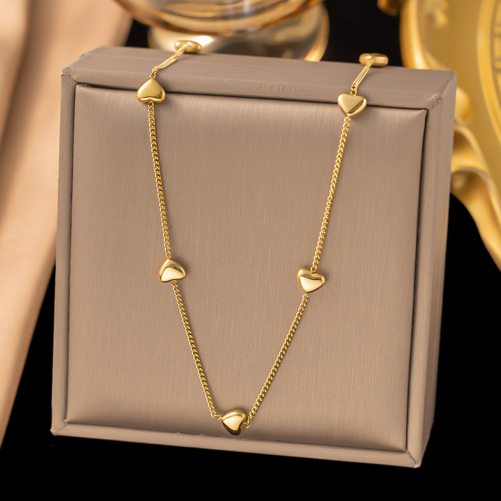 5【h59】vertical 8 hearts necklace gold