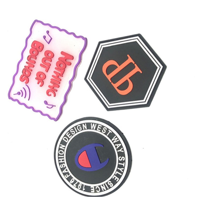 厂家供应PVC软胶皮标 服装滴塑商标挂件橡胶章软胶pu皮牌