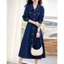 ���Iţ���B��ȹŮ�����¿�͹�ͨ�ښ��|�����@��ţ��ȹ���������