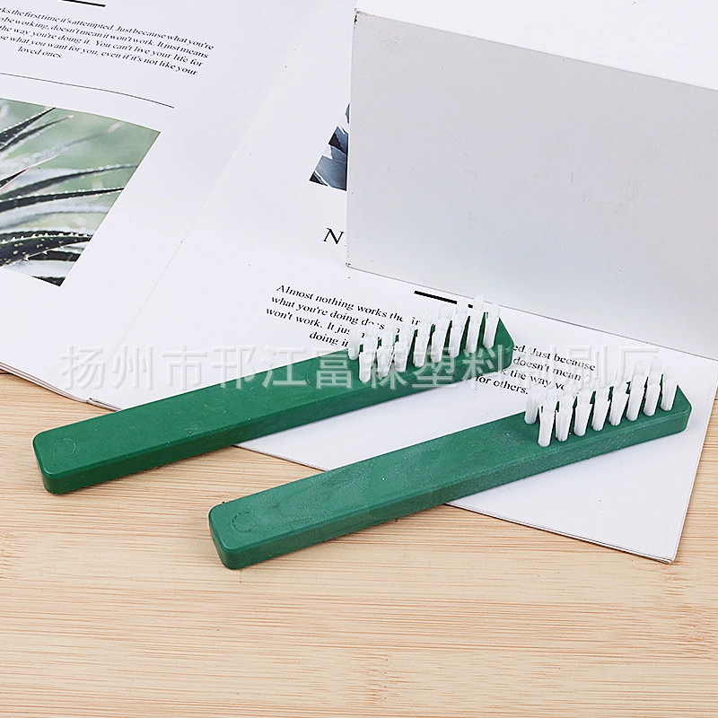 Plastic brush, wholesale