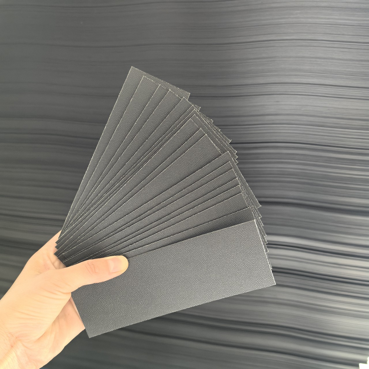 工厂直销黑色PE塑料板防水hdpe高强度耐磨防滑高密度