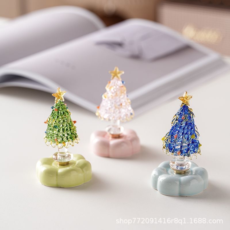 Jingdezhen Rotating Christmas Tree Glass Ornaments, Fresh and Stylish Tabletop Decorations, High Aesthetic Value, Gift-Giving, Instagram-Worthy Jingdezhen Rotating Christmas Tree Glass Ornaments, Fresh and Stylish Tabletop Decorations, High Aesthetic Value, Gift-Giving, Instagram-Worthy
