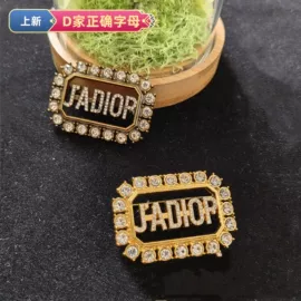 胸针;吊坠;胸花