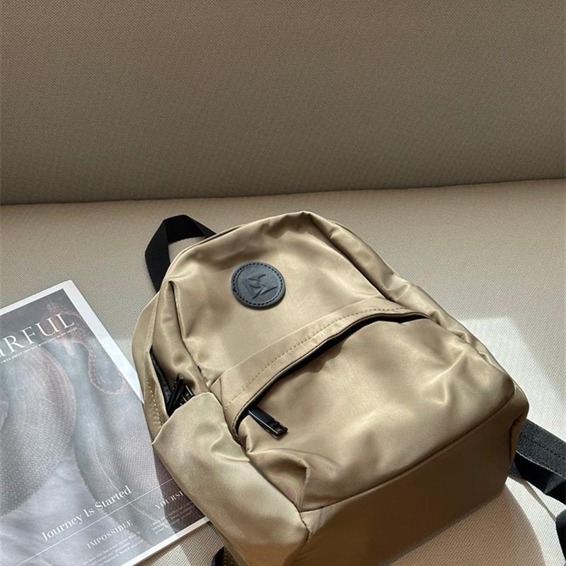 SKU_2_卡其色 小号可放11寸IPAD.jpg