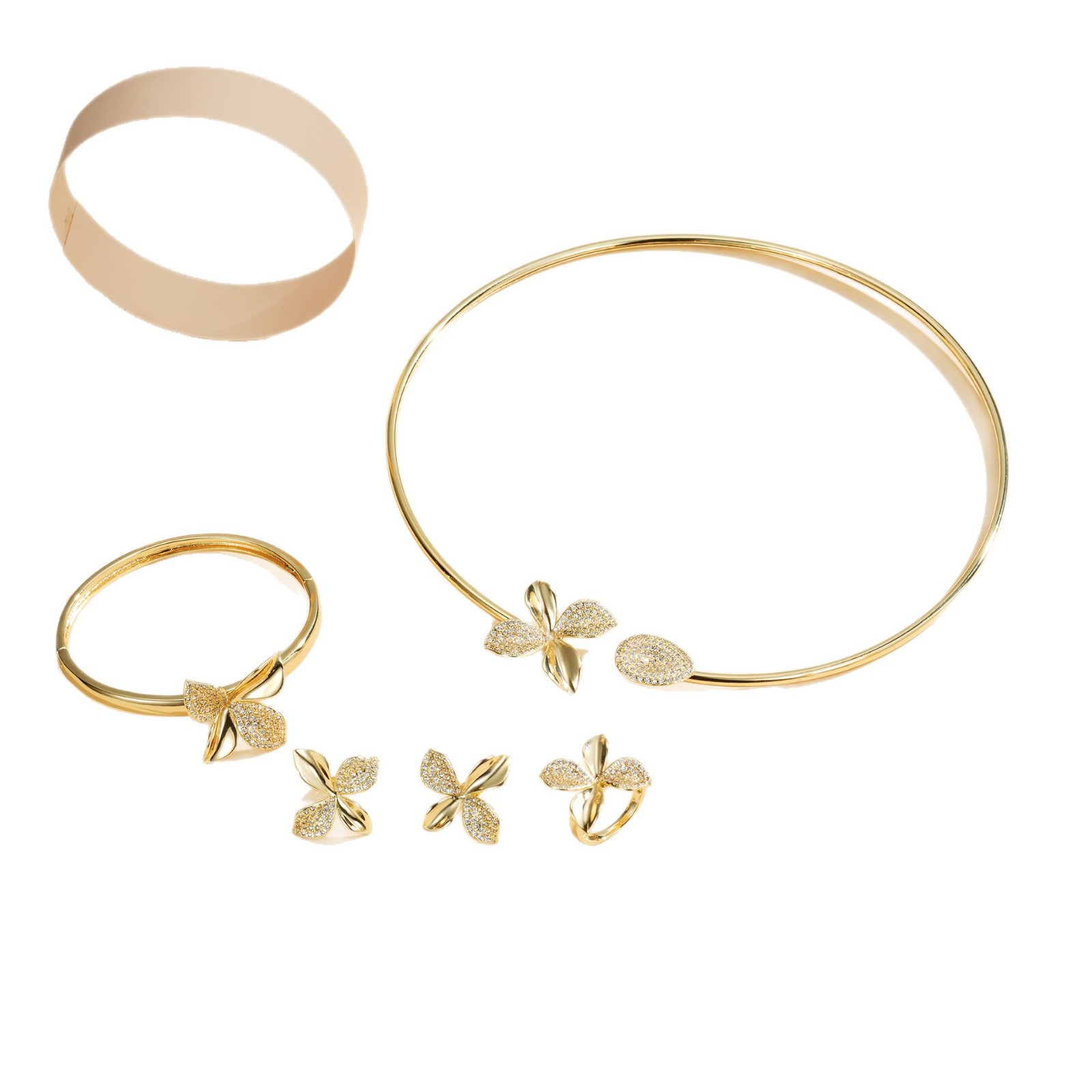 Explosiones transfronterizas ligeras de lujo Seiko textura alta de cuatro hojas flores abiertas collar pulsera anillo pernos set de cuatro piezas