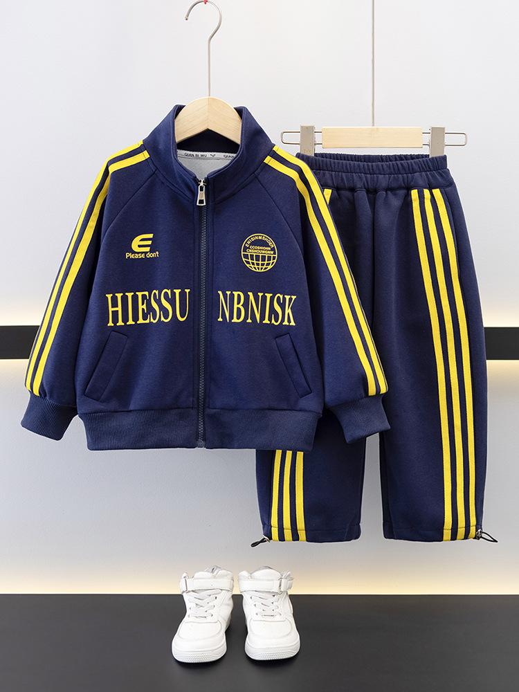 7692 traje fresco y guapo para niños primavera y otoño nuevo suéter de primavera para niños chaqueta de dos piezas deportivas para niños de moda callejera