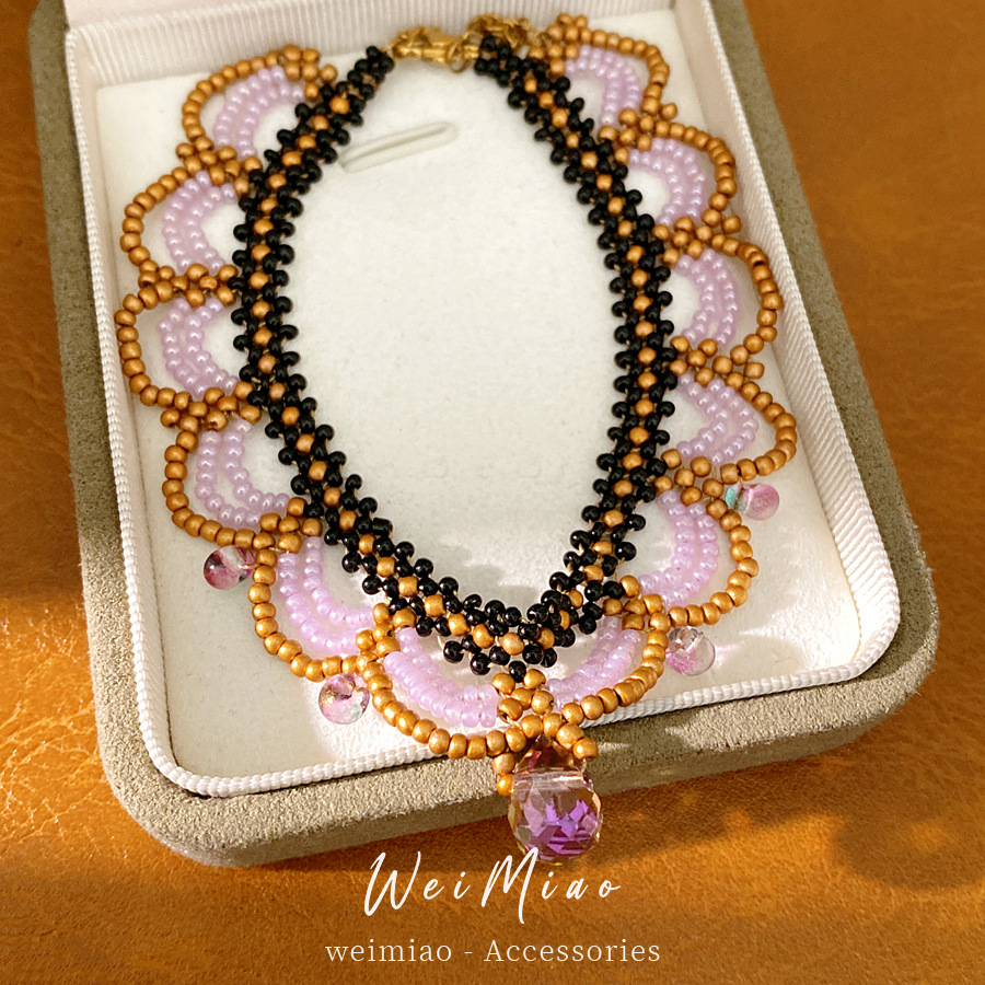 Pulseras de encaje de cuentas de vidrio retro francesa lujo ligero nicho pulseras de alta sensación temperamento de moda joyas al por mayor