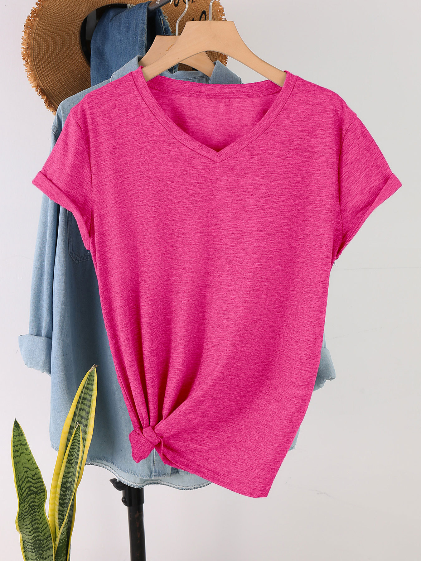 159g Weight Short Sleeve Sleeve Length Regular Sleeve Sleeve Type CVC Pull Frame, Cotton, Polyester Fabric Type Mid-Length (65cm <Length ≤ 80cm) Top Length T-shirt, Pullovers Tops Type Casual, Office, Daily Occasion Round Neck Neckline Printing Function Loose Fit Type Geometric Pattern Summer Season Women's Gender European and American Style, Streetwear Style Wholesale Women's CVC Pull Frame Cotton Polyester European And American Style Streetwear Geometric Short Sleeve T-Shirts 73