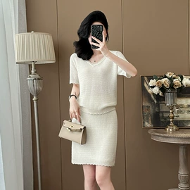 连衣裙;时尚休闲套装;女式针织衫