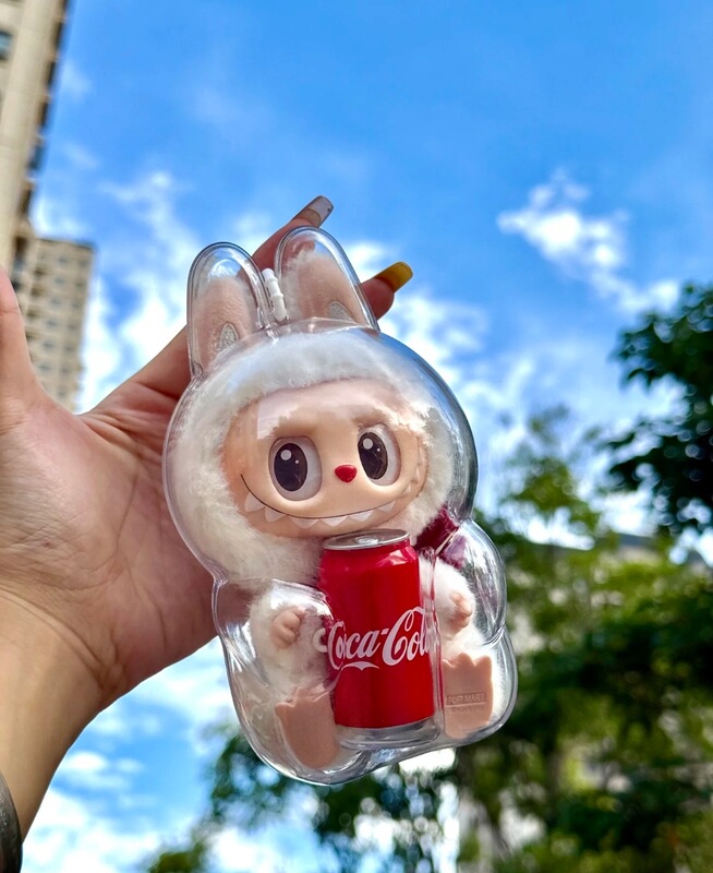 ラブブ コカ・コーラシリーズ 透明防塵シェル バックパックペンダント ビニール保護シェル ベビー服アクセサリー|undefined