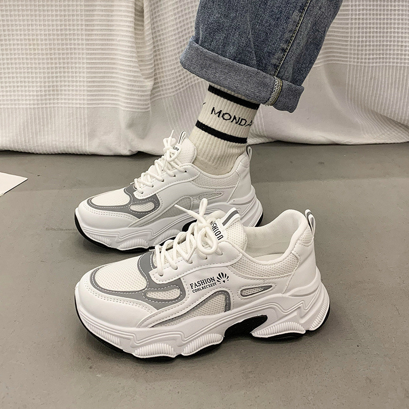 Trendige Dad-Sneaker mit dicker Sohle für Damen – perfekt für Frühling und Winter. Die neuen, vielseitigen Freizeitsneaker 2025._voghion.com