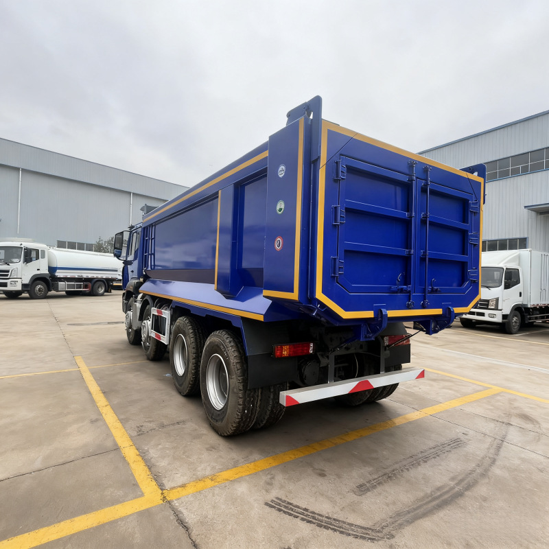 Factory Export Africa Sinotruk Thowo Nx 6/8×4 12 Wheel Rhd Dump Truck for Mining