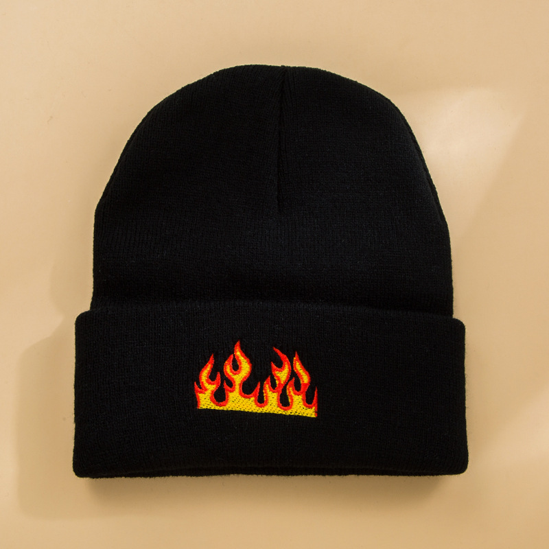 Fashion Style Eaveless Rim Unisex Fashion Flame Embroidery Eaveless Wool Cap