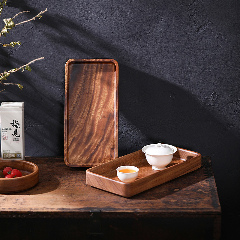 日本式の胡桃の木のナッツの箱の四角形は囲炉裏を積み重ねてお茶を煮ます。|undefined