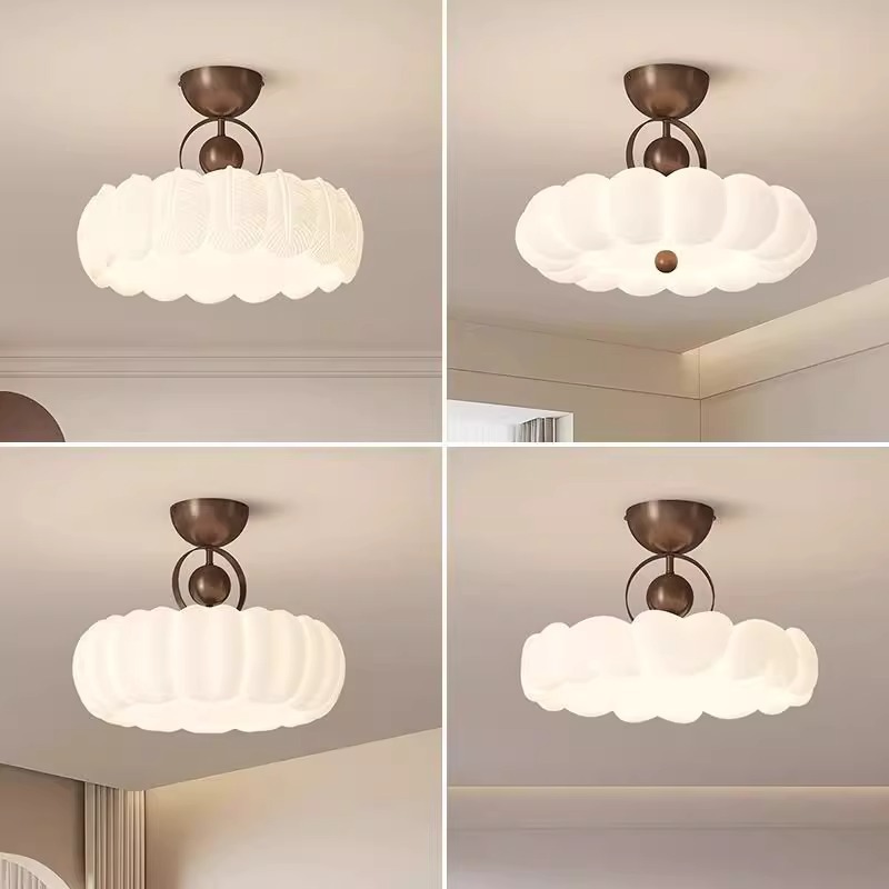 2025 nueva lámpara de techo de dormitorio estilo crema medieval dormitorio principal princesa habitación pluma protección ocular sala de estudio candelabro de restaurante