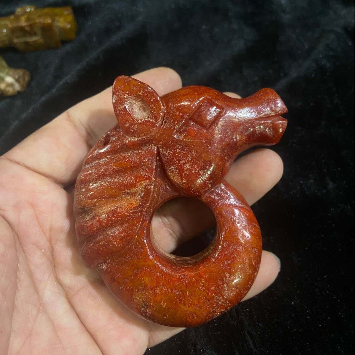 용 모양의 장식품 4