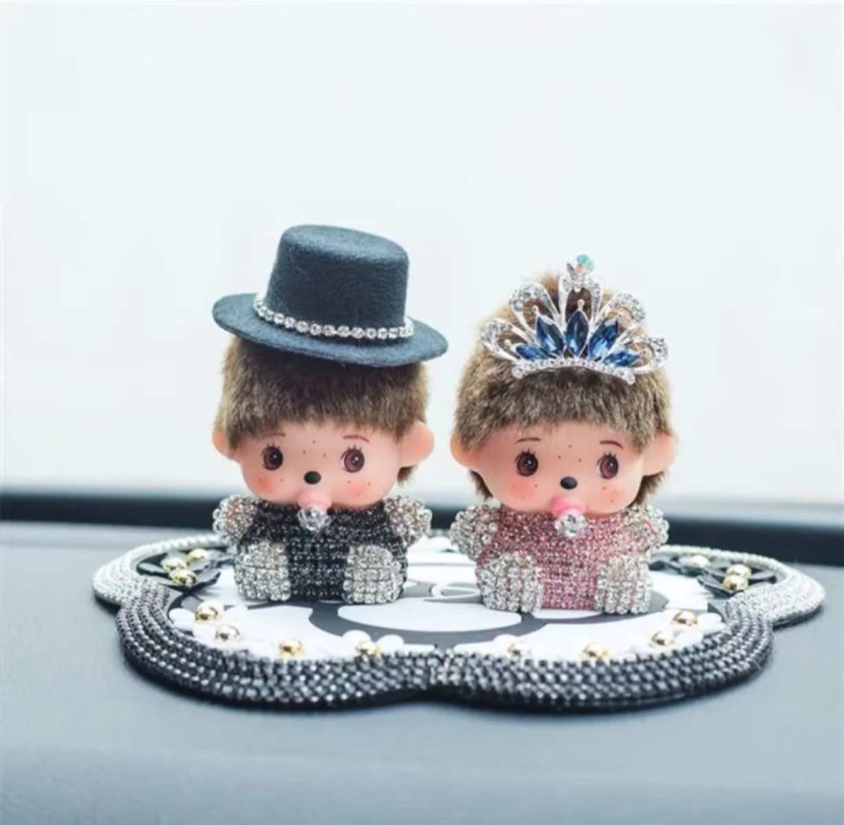 Adornos de coche accesorios de coche lindo creativo dibujos animados suministros de coche decoración femenina plástico belleza noche pensamiento