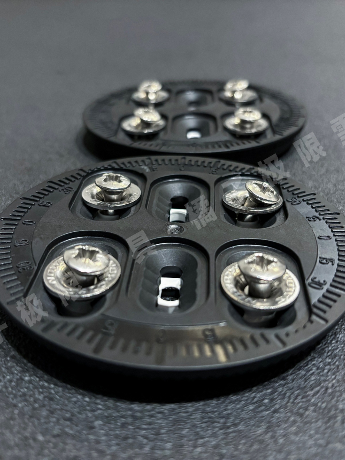 Salomon Salomon Ski Snowboard Retainer Base Screw Disc Accessories