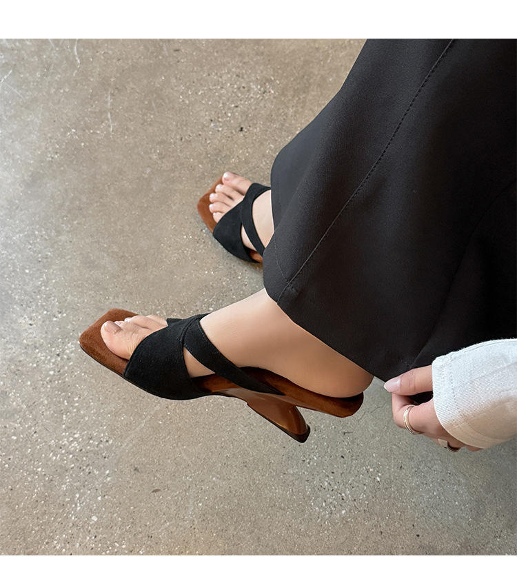 Sandal cao gót nữ quai chéo kiểu Pháp mũi vuông hở ngón, gót xuồng 7 cm — màu đen, Màu da báo, màu vàng, màu đỏ chi tiết 19