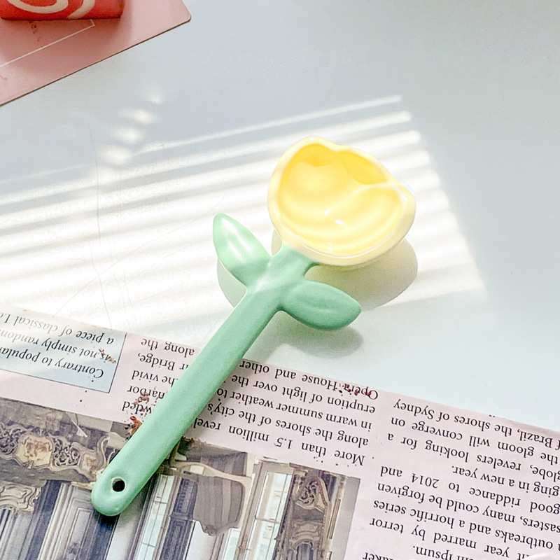 Cute Tulip Ceramic Soup Spoon For Dessert And Coffee_voghion.com