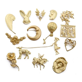 胸针;胸花;胸饰