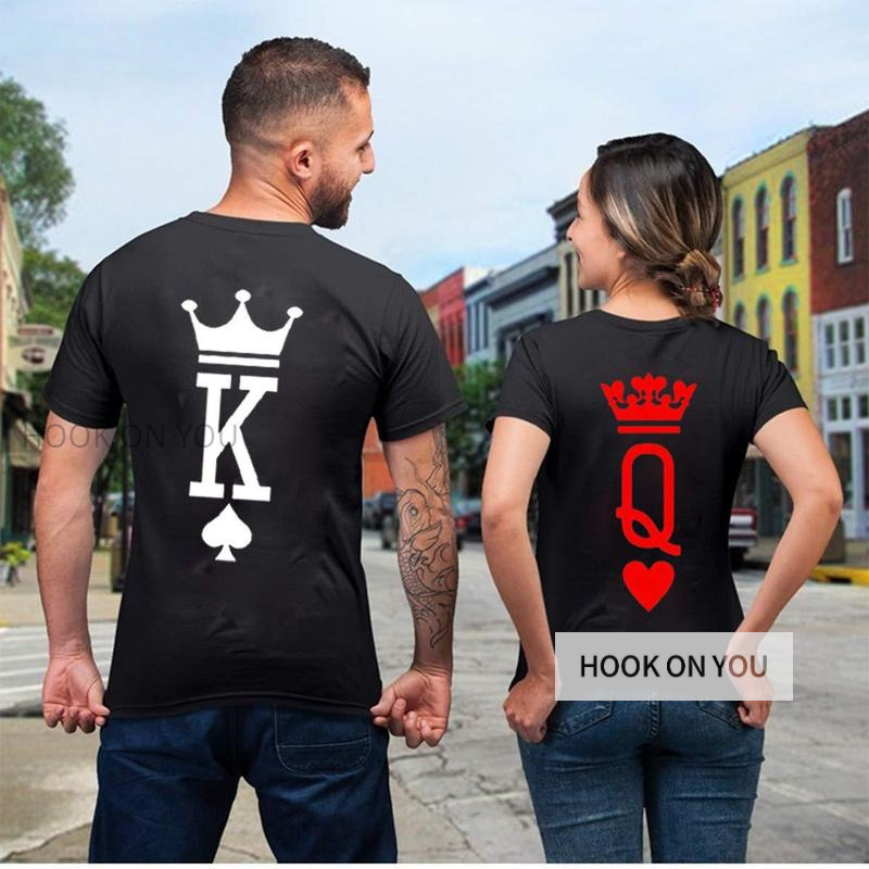 King and Queen Couple T-Shirt Heart Shaped Newlyweds Match T-Shirt Husband Wife Bride Wedding