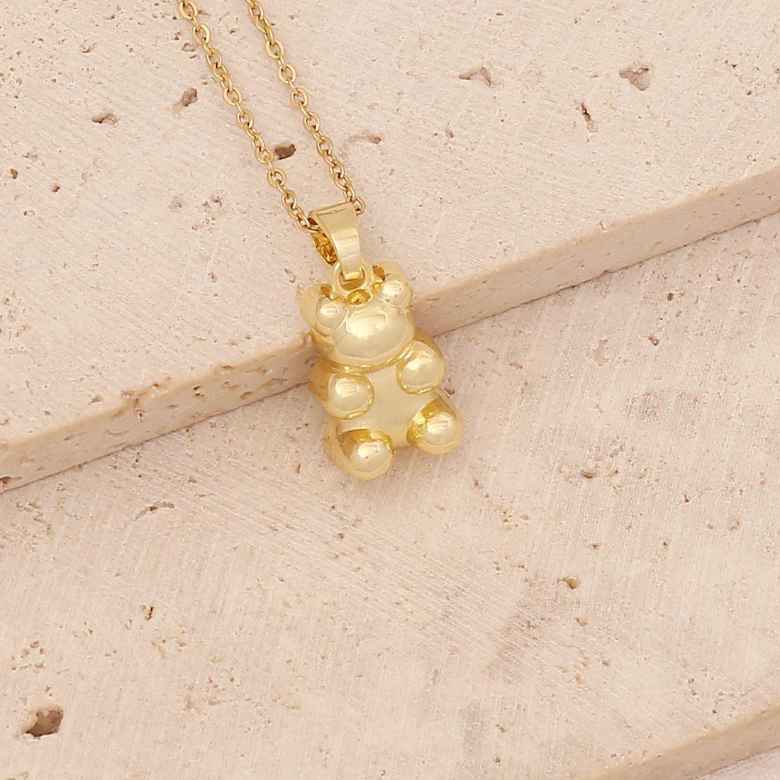 Copper Inlay Heart Bear Elegant Zircon Necklace