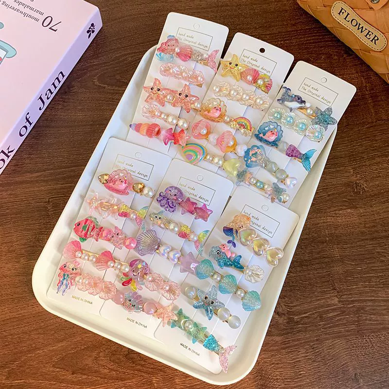 ชุดกิ๊บติดผมเด็ก 5 ชิ้น อุปกรณ์ทรงผมการ์ตูนหลายสี ขนาด 17.5×8 ซม.