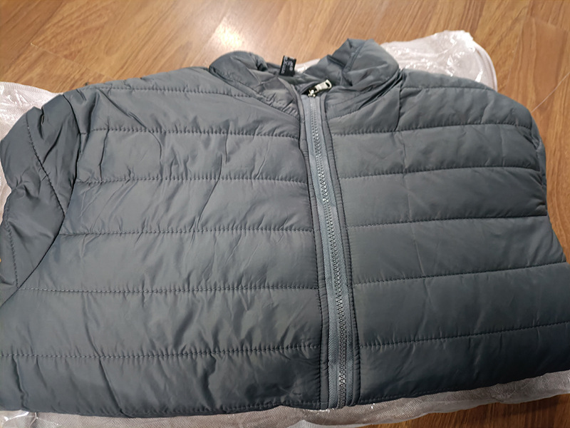 2021 Winter Heren Effen Kleur Opstaande Kraag Katoenen Jas voor Heren_voghion.com