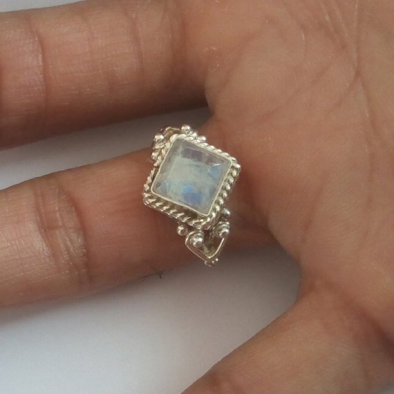 fashionable square ring
