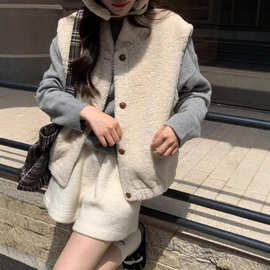 韩系秋冬氛围感可爱减龄保暖皮毛一体马甲背配帽子杏色简约气质女