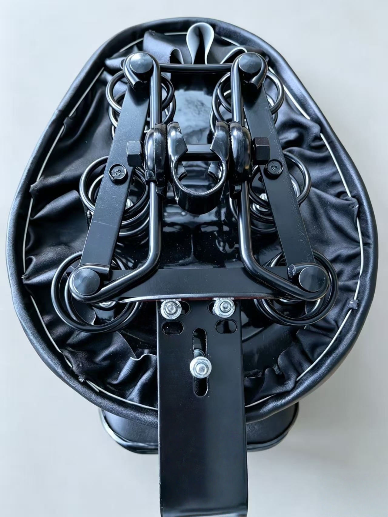 New Model Six-Spring Saddle Seat with Backrest, Universal for Electric Vehicles, Waterproof, Sun-Proof, Sturdy, Durable, Comfortable, and Not Tiring Even When Sitting for Long Periods
